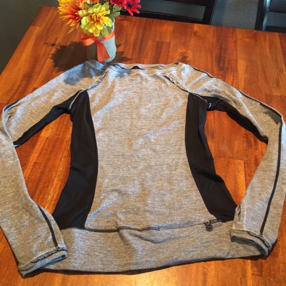 Lululemon ruffle detail shirt - Picture 3 of 7